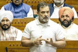 Lok Sabha में Rahul Gandhi के 'Idiot' और 'अंधभक्त' बयान पर हंगामा, Speaker ने रिकॉर्ड से हटवाए शब्द