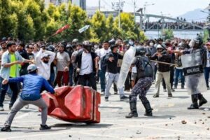 Nepal Violence: नेपाल में बड़ा बवाल! DJ विवाद से शुरू हुई हिंसा, कई इलाकों में कर्फ्यू लागू